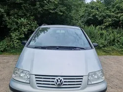 Silber Gebraucht 2002 VW Sharan Van / Kleinbus | 2.950 €