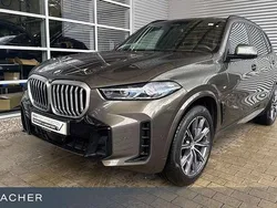 Manhattan metallic Gebraucht 2024 BMW X5 Comfort Edition SUV | 78.689 € (Guter Preis)