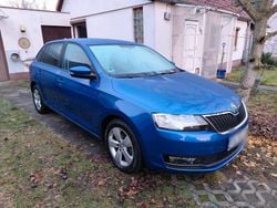 Blau Gebraucht 2017 Skoda Rapid Ambition Kombi | 8.000 € (Guter Preis)