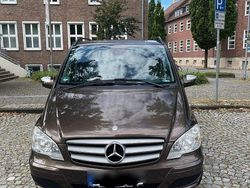 Braun Gebraucht 2012 Mercedes Viano Avantgarde Van / Kleinbus | 18.500 € (Teuer)