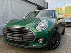 Grün Gebraucht 2021 Mini Cooper D Clubman Kombi | 17.900 € (Guter Preis)