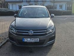Grau Gebraucht 2014 VW Tiguan SUV | 10.400 € (Fairer Preis)