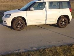 Weiß Gebraucht 2016 Skoda Yeti Joy SUV | 8.500 € (Superpreis)
