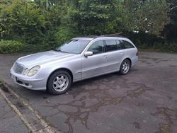 Silber Gebraucht 2004 Mercedes E200 Kombi | 3.200 € (Fairer Preis)