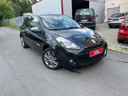 Schwarz Gebraucht 2011 Renault Clio II Night&Day Kleinwagen | 4.499 € (Etwas zu teuer)
