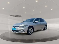 Silber Gebraucht 2020 VW Golf VIII Life Limousine | 20.660 € (Etwas zu teuer)