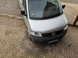 Silber Gebraucht 2004 VW Transporter Van | 7.500 €
