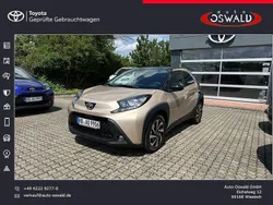 Beige Neu 2025 Toyota Aygo Kleinwagen | 20.690 €