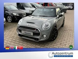 Grau Gebraucht 2017 Mini Cooper S Kleinwagen | 20.990 € (Etwas zu teuer)