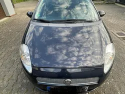Blau Gebraucht 2009 Fiat Grande Punto Kleinwagen | 1.600 € (Fairer Preis)