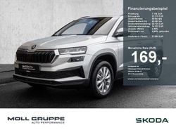 Brillantsilber metallic Neu 2025 Skoda Karoq Selection SUV | 31.850 € (Guter Preis)