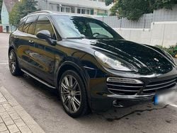 Schwarz Gebraucht 2014 Porsche Cayenne Turbo SUV | 16.500 €