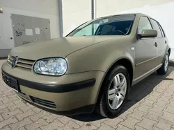 Grün Gebraucht 2003 VW Golf IV Comfortline Limousine | 2.990 € (Fairer Preis)