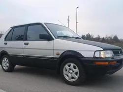 Silber Gebraucht 1994 Subaru Justy Kleinwagen | 800 €