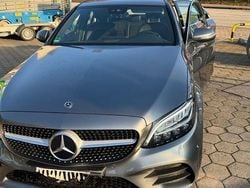 Grau Gebraucht 2019 Mercedes C180 AMG line Limousine | 19.600 € (Guter Preis)