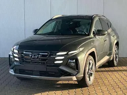 Cypress green metallic Neu 2025 Hyundai Tucson GO! SUV | 28.000 € (Superpreis)