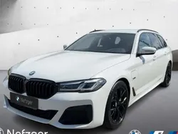 Weiß Gebraucht 2022 BMW 330e M Sport Kombi | 29.400 € (Teuer)