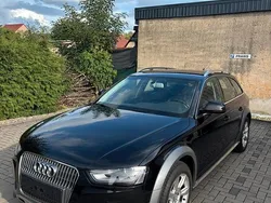 Schwarz Gebraucht 2015 Audi A4 S-Line Kombi | 14.400 €