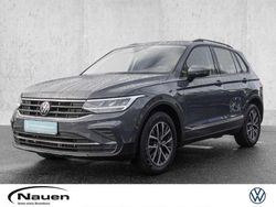 Delfingrau (metallic) Gebraucht 2022 VW Tiguan Life SUV | 27.980 € (Guter Preis)