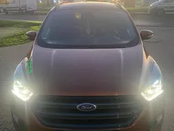 Andere außenfarben Gebraucht 2018 Ford Kuga ST-Line SUV | 23.500 €