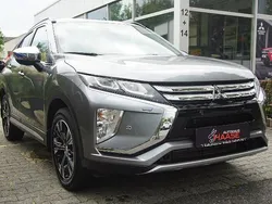 Platinumgrau Gebraucht 2019 Mitsubishi Eclipse Cross Top SUV | 18.900 € (Guter Preis)