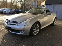 Silber Gebraucht 2009 Mercedes SLK300 Cabrio | 15.980 € (Fairer Preis)