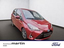 Rot Gebraucht 2019 Toyota Yaris Hybrid Team Limousine | 14.890 € (Guter Preis)