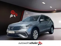 Pyrit silber Gebraucht 2024 VW Tiguan Allspace Life SUV | 33.880 € (Fairer Preis)