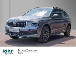 Graphitegrau metallic Neu 2025 Skoda Kamiq Selection SUV | 33.990 €