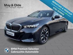Grau Gebraucht 2025 BMW 520 Performance Kombi | 49.990 € (Superpreis)