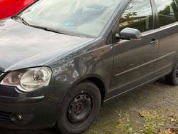 Grau Gebraucht 2005 VW Polo Basis Limousine | 3.900 € (Etwas zu teuer)