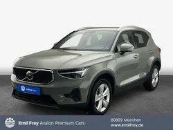 Grün Gebraucht 2024 Volvo XC40 Core SUV | 33.890 € (Guter Preis)