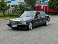 Grau Gebraucht 1991 Mercedes 190 Limousine | 12.500 €