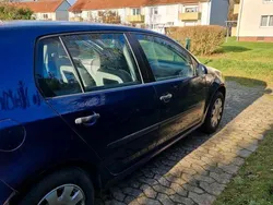 Blau Gebraucht 2005 VW Golf V Kleinwagen | 2.250 € (Guter Preis)