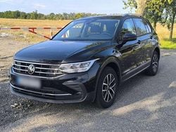 Schwarz Gebraucht 2021 VW Tiguan SUV | 24.000 € (Guter Preis)