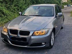 Grau Gebraucht 2009 BMW 320 Limousine | 6.800 € (Fairer Preis)