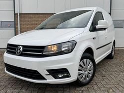 Weiß Gebraucht 2016 VW Caddy Van / Kleinbus | 6.950 € (Guter Preis)