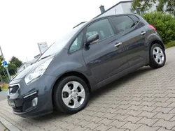 Grau Gebraucht 2014 Kia Venga Platinum Edition Kleinwagen | 11.990 € (Etwas zu teuer)