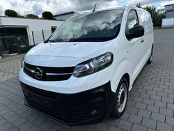 Weiß Gebraucht 2022 Opel Vivaro Edition Van | 8.980 € (Fairer Preis)
