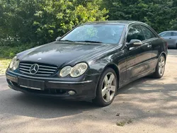 Schwarz Gebraucht 2004 Mercedes CLK500 Coupé | 3.380 €