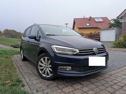 Blau Gebraucht 2017 VW Touran Highline Van / Kleinbus | 16.999 € (Guter Preis)