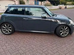 Grau Gebraucht 2007 Mini Cooper Kleinwagen | 2.950 €