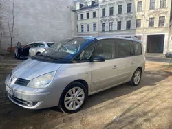 Silber Gebraucht 2010 Renault Grand Espace Van / Kleinbus | 6.200 € (Etwas zu teuer)