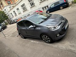 Grau Gebraucht 2016 Hyundai i10 Kleinwagen | 6.350 € (Guter Preis)