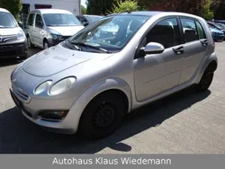 Silber Gebraucht 2006 Smart ForFour Passion Limousine | 6.799 €