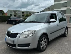 Silber Gebraucht 2009 Skoda Roomster Kombi | 4.000 € (Fairer Preis)