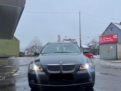 Grau Gebraucht 2005 BMW 325 Kombi | 3.350 €