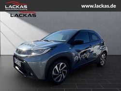 1k3)/ black mica (209) (grau Gebraucht 2024 Toyota Aygo Pulse Kleinwagen | 15.890 € (Fairer Preis)