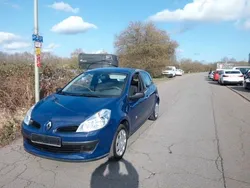 Blau Gebraucht 2009 Renault Clio II Campus Limousine | 3.999 € (Teuer)