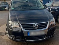 Schwarz Gebraucht 2007 VW Touran Cross Van / Kleinbus | 4.444 € (Fairer Preis)